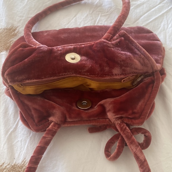 Vintage inspired handbag. - Picture 6 of 6